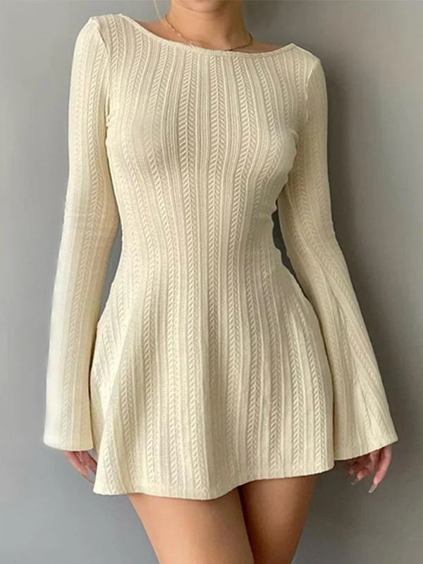 BerryBetty - Backless Knitted Long Sleeve Mini Dress