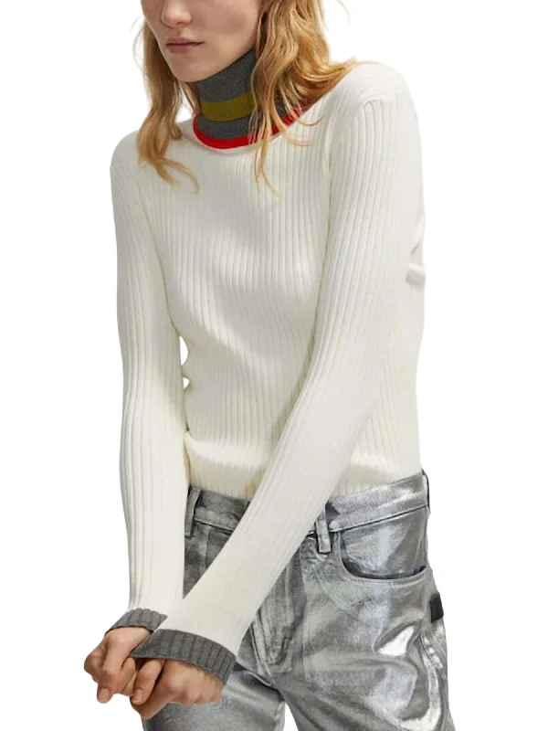 Contrasting Turtleneck Sweater In Off White